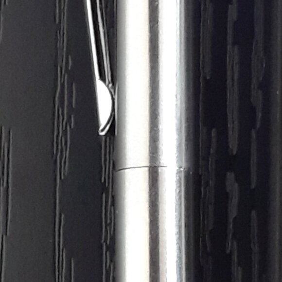 Pair of Brushed Chrome Cross Pens - Picture 3 of 4